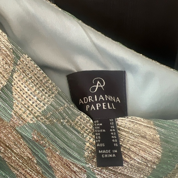 Adrianna Papell One Shoulder Dress in Green and Gold - Picture 4 of 7